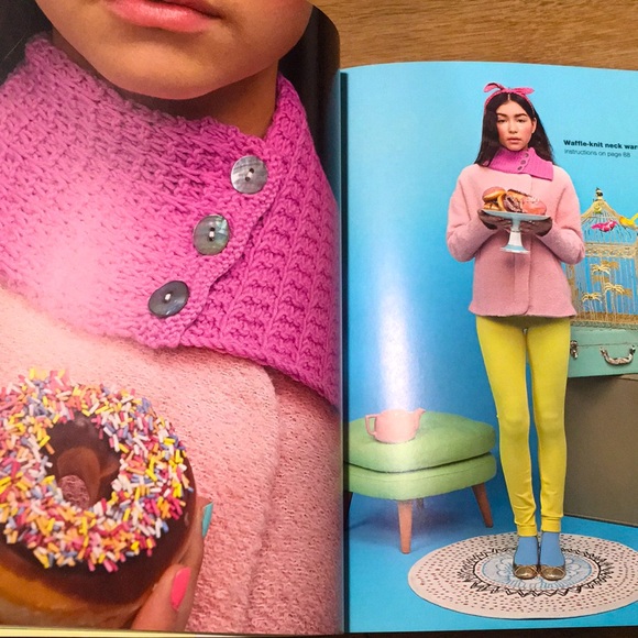 Scarves and Cowls Knit Book - Picture 6 of 8